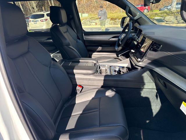 2026 Jeep Grand Wagoneer L 4x4