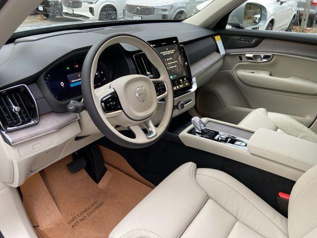 2026 Volvo XC90 Ultra, B6 AWD Gas (mild hybrid), Gasoline, Bright, 7 Seats