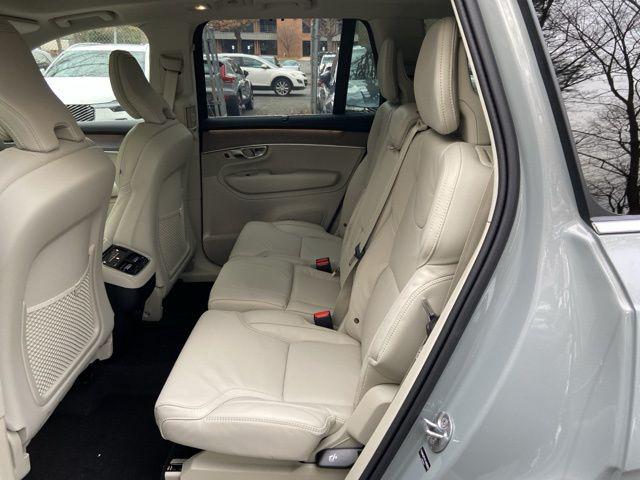 2026 Volvo XC90 Ultra, B6 AWD Gas (mild hybrid), Gasoline, Bright, 7 Seats