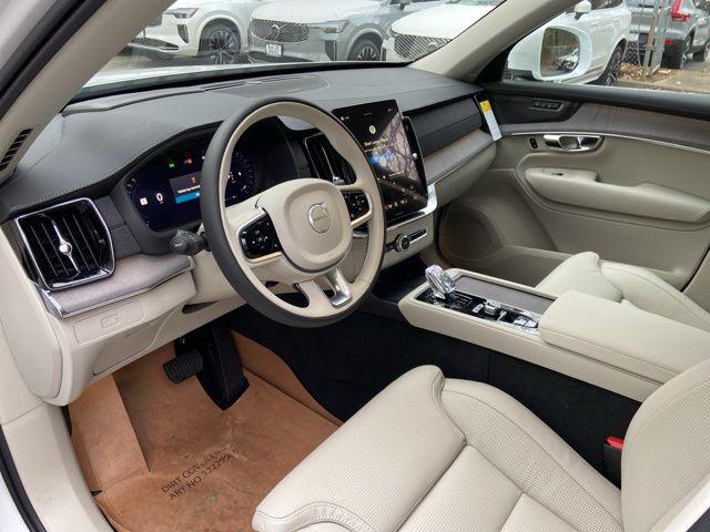 2026 Volvo XC90 Ultra, B6 AWD Gas (mild hybrid), Gasoline, Bright, 7 Seats