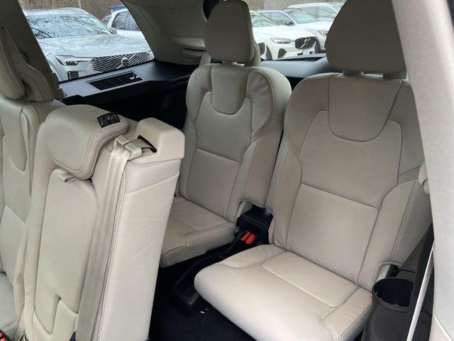 2026 Volvo XC90 Ultra, B6 AWD Gas (mild hybrid), Gasoline, Bright, 7 Seats