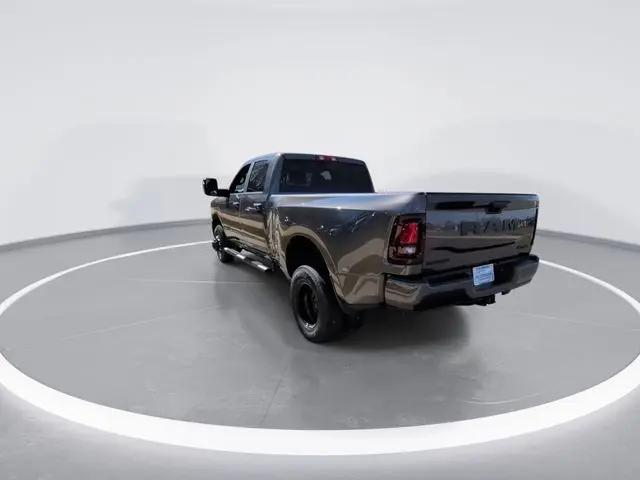 2026 Ram 3500 Big Horn Crew Cab 4x4 8' Box