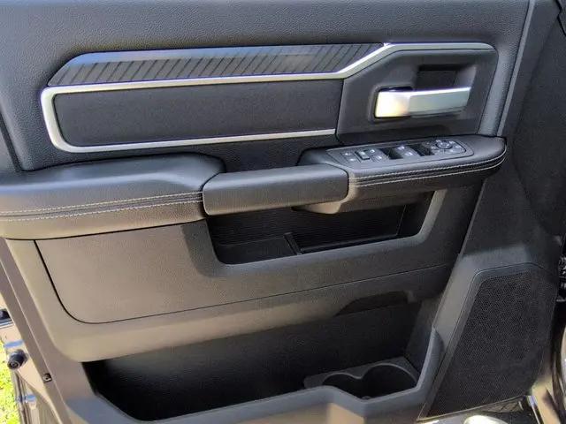 2026 Ram 3500 Big Horn Crew Cab 4x4 8' Box