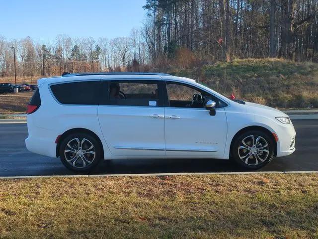 2026 Chrysler Pacifica Pinnacle