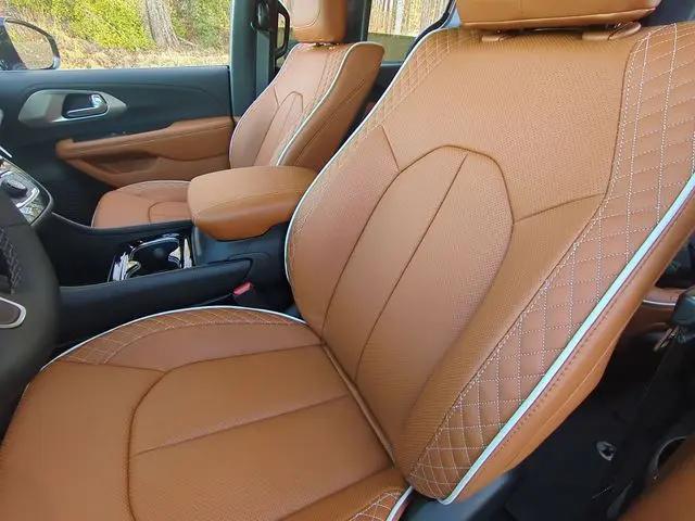2026 Chrysler Pacifica Pinnacle