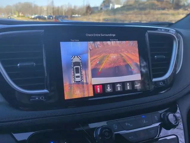2026 Chrysler Pacifica Pinnacle