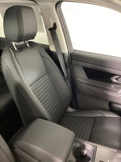 2025 Land Rover Discovery Sport S