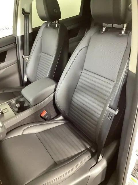 2025 Land Rover Discovery Sport S