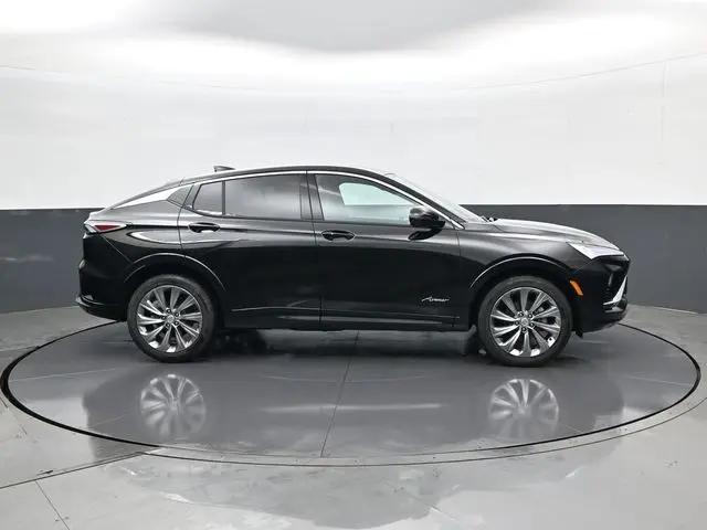 2026 Buick NV Avenir FWD