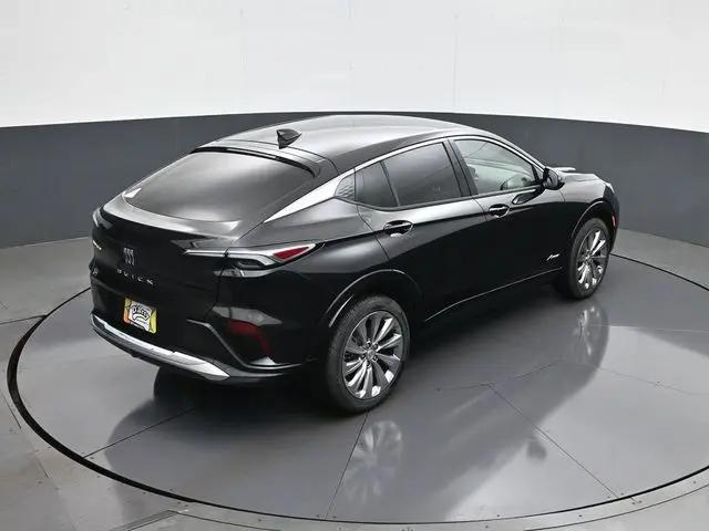 2026 Buick NV Avenir FWD