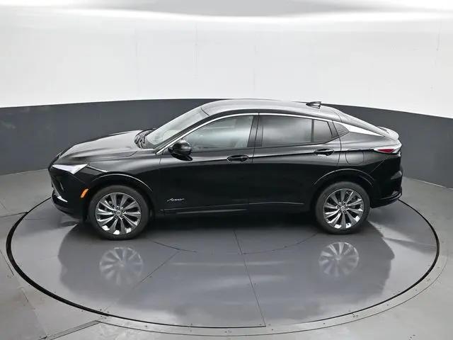 2026 Buick NV Avenir FWD