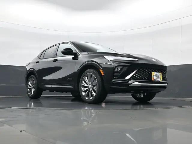 2026 Buick NV Avenir FWD