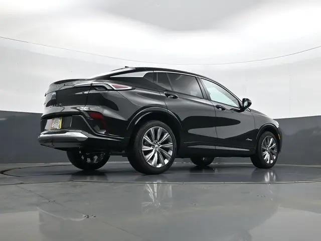 2026 Buick NV Avenir FWD