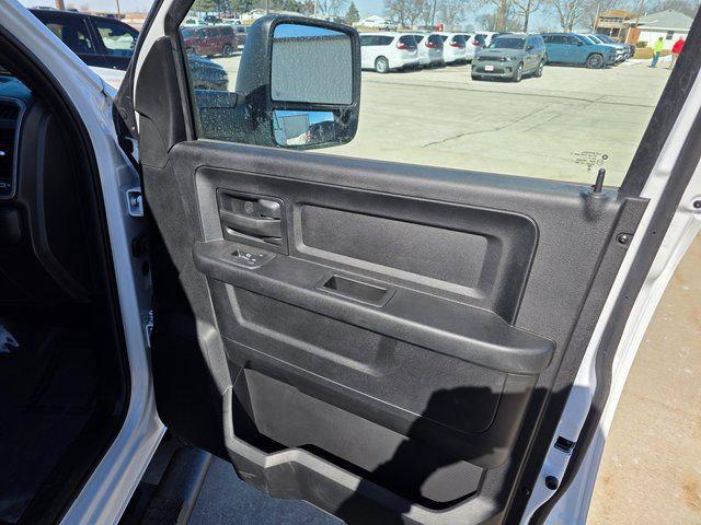2026 Ram 3500 Tradesman Crew Cab 4x4 8' Box