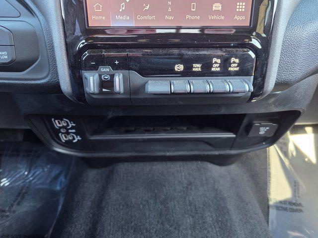 2026 Ram 3500 Tradesman Crew Cab 4x4 8' Box