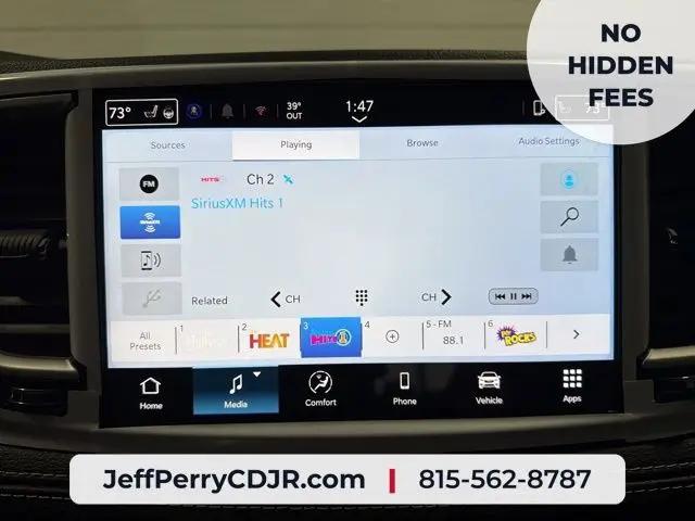 2026 Chrysler Pacifica Select