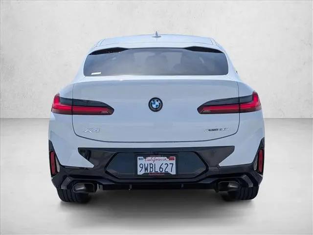 2025 BMW X4 xDrive30i