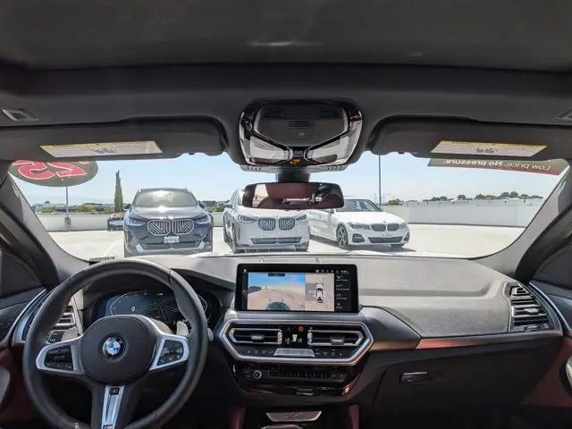 2025 BMW X4 xDrive30i
