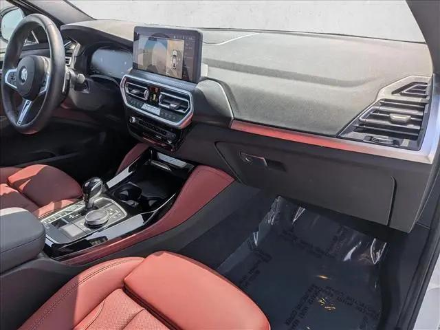 2025 BMW X4 xDrive30i