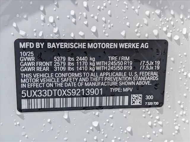 2025 BMW X4 xDrive30i
