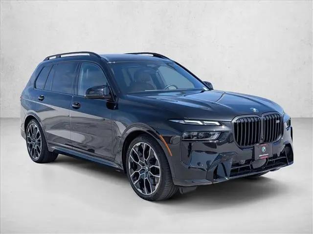 2025 BMW X7 M60i