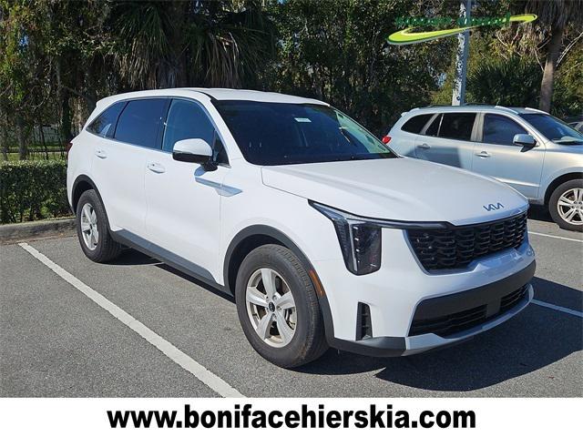 2025 Kia Sorento LX