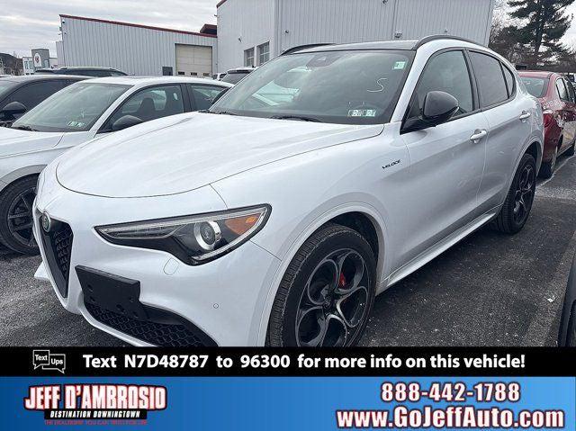 2022 Alfa Romeo Stelvio Veloce Ti AWD
