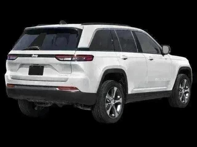 2026 Jeep Grand Cherokee Altitude 4x4