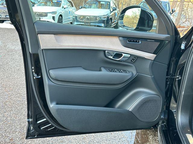 2026 Volvo XC90 Plus, B6 AWD Gas (mild hybrid), Gasoline, Bright, 7 Seats