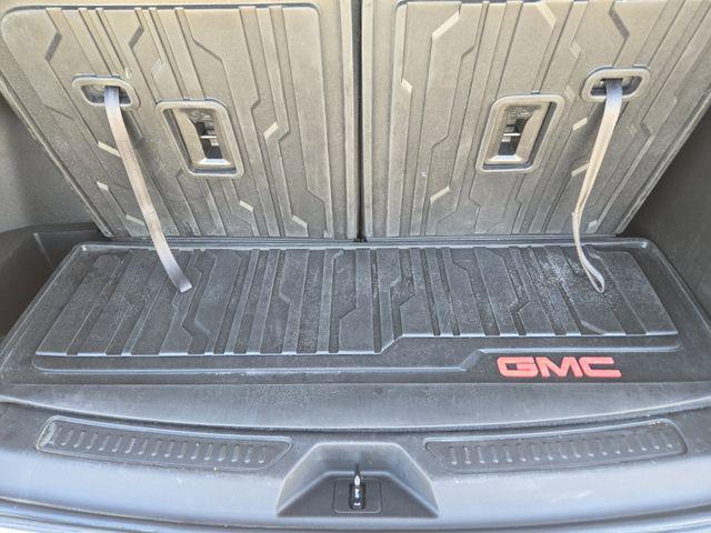 2022 GMC Acadia FWD Denali