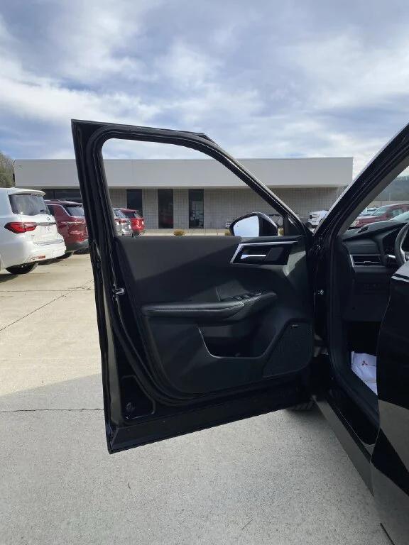 2026 Mitsubishi Outlander ES 1.5T 2WD