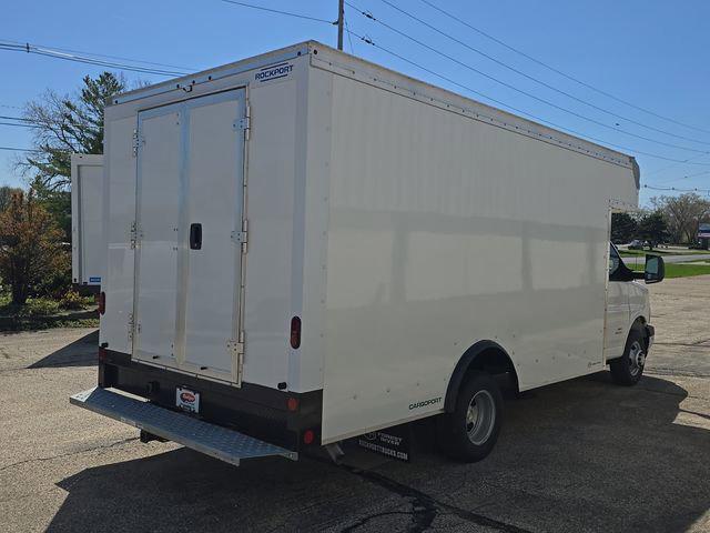 2025 Chevrolet Express Cutaway 4500 Van