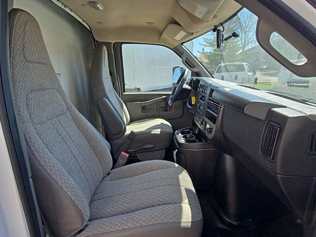 2025 Chevrolet Express Cutaway 4500 Van