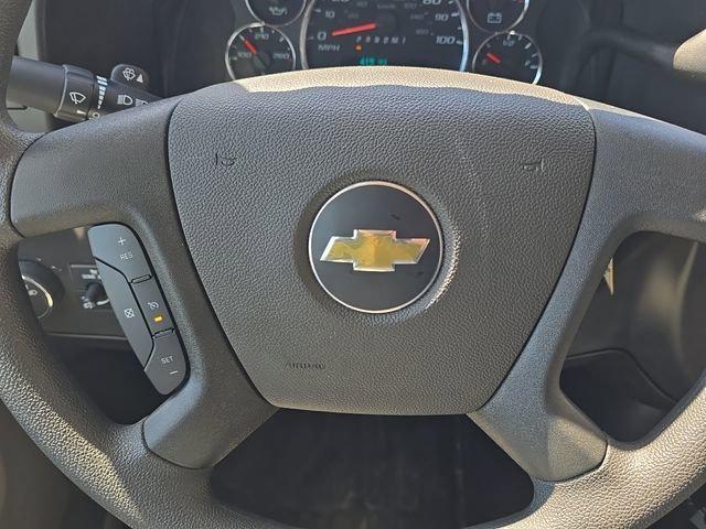 2025 Chevrolet Express Cutaway 4500 Van