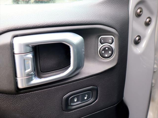 2023 Jeep Wrangler 4-Door Sahara