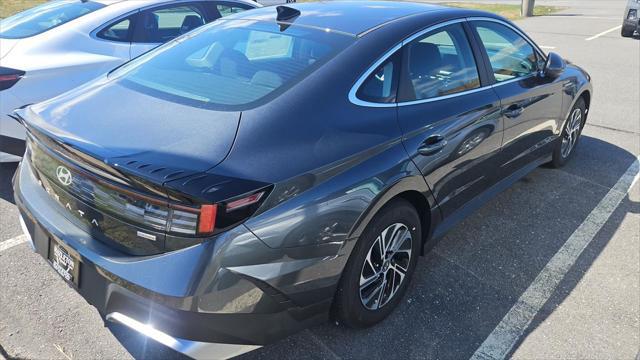 2026 Hyundai Sonata Hybrid Blue