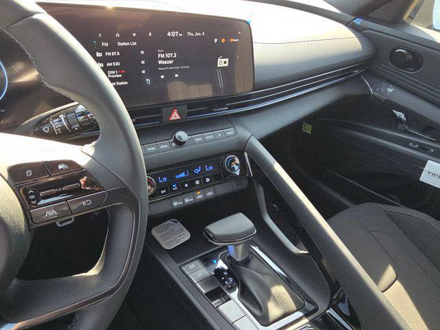 2026 Hyundai Elantra Hybrid SEL Sport