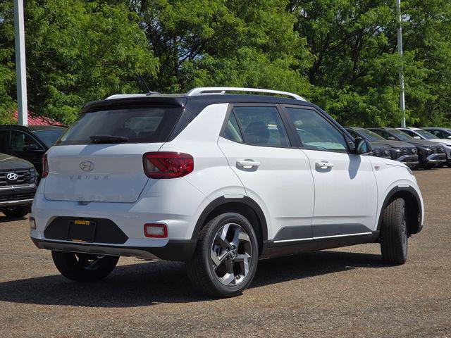 2026 Hyundai Venue SEL w/Two-Tone Roof