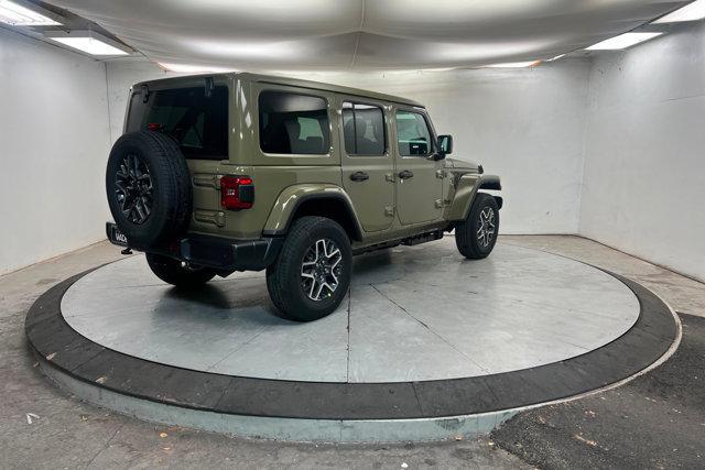 2026 Jeep Wrangler 4-Door Sahara 4x4