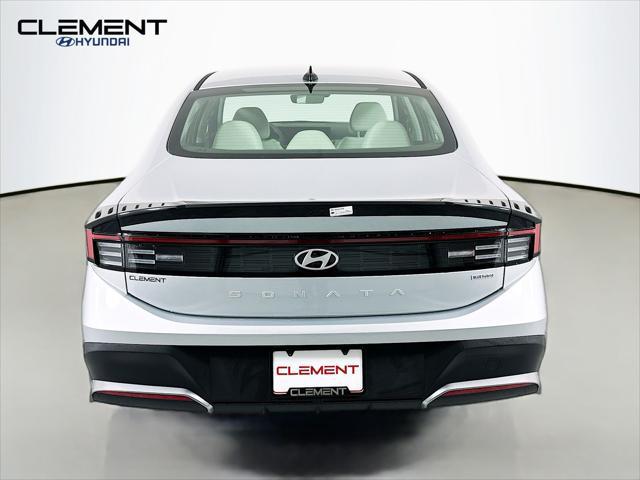 2026 Hyundai Sonata Hybrid Blue