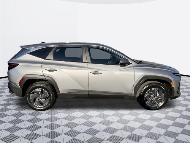 2026 Hyundai Tucson Hybrid Blue SE