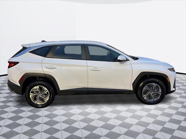 2026 Hyundai Tucson Hybrid Blue SE