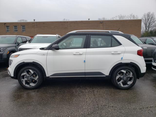 2026 Hyundai Venue SEL w/Two-Tone Roof