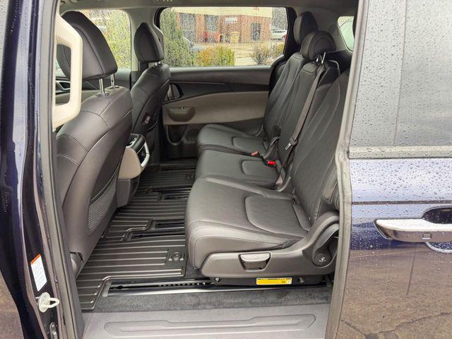 2026 Kia Carnival MPV EX