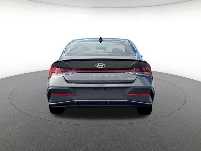 2026 Hyundai Elantra Hybrid SEL Sport