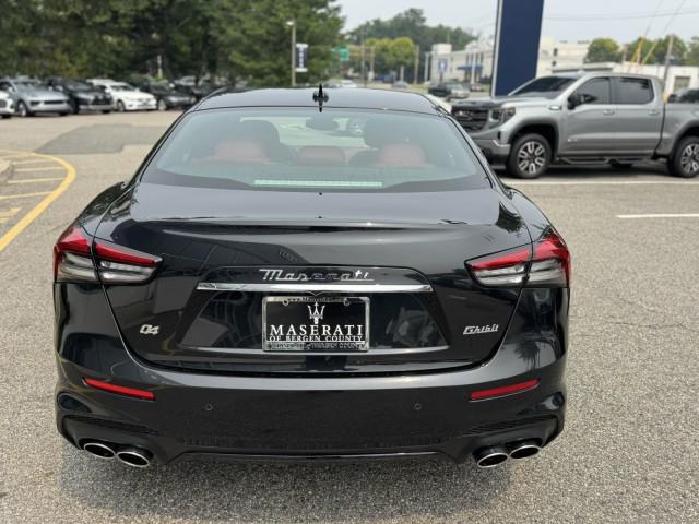 2023 Maserati Ghibli Modena Q4