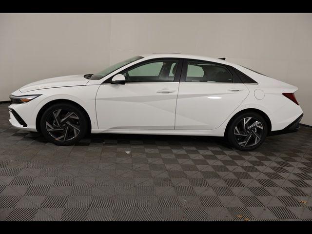 2026 Hyundai Elantra Hybrid Limited