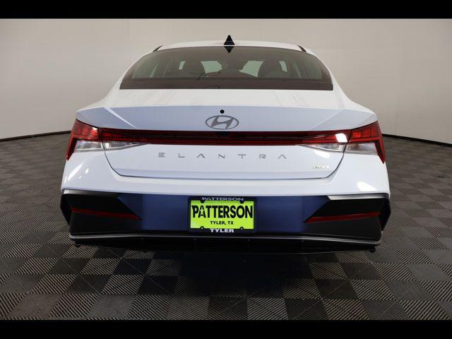 2026 Hyundai Elantra Hybrid Limited
