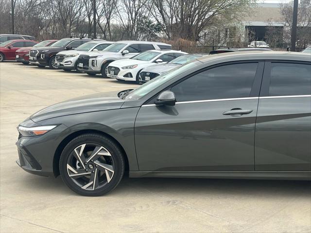 2026 Hyundai Elantra Hybrid Limited