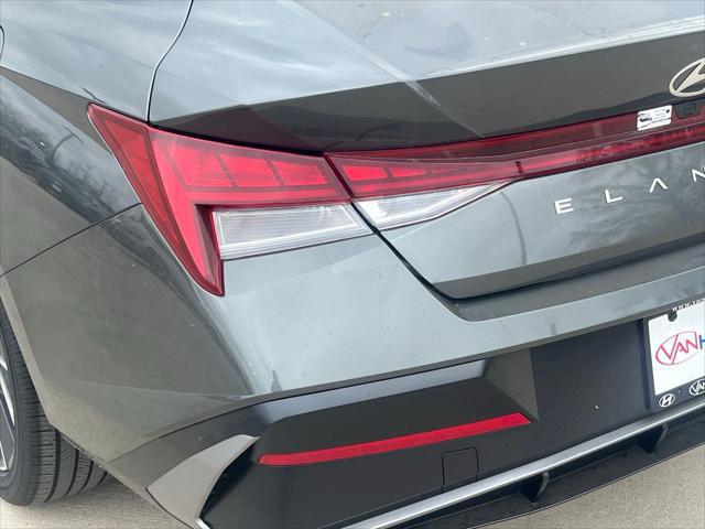 2026 Hyundai Elantra Hybrid Limited